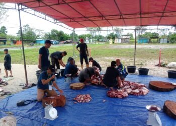 Warga Juata Permai Gotong Royong Laksanakan Kurban di Masjid Baitul Amin PNS