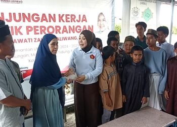 Kehangatan, Hj. Rahmawati Hadir Bawa Harapan untuk Santri Ar-Rohimin Pascakebakaran