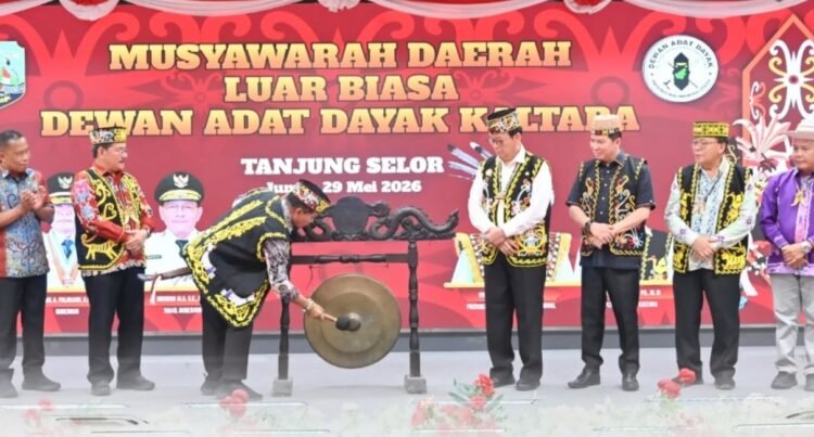 Ketua DPRD Kaltara: Mubes DAD Jadi Momentum Memperkuat Peran Adat dalam Pembangunan Daerah
