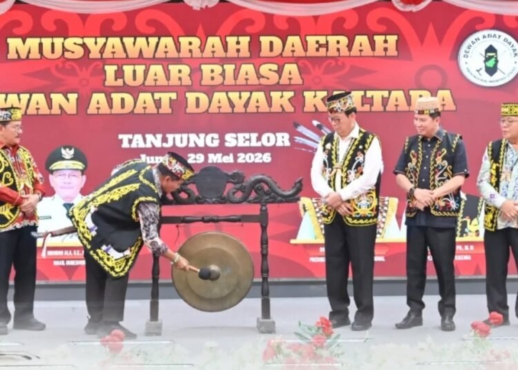 Ketua DPRD Kaltara: Mubes DAD Jadi Momentum Memperkuat Peran Adat dalam Pembangunan Daerah