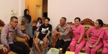 Peduli Anggota, Kapolres Nunukan Sambangi Personel yang Sakit