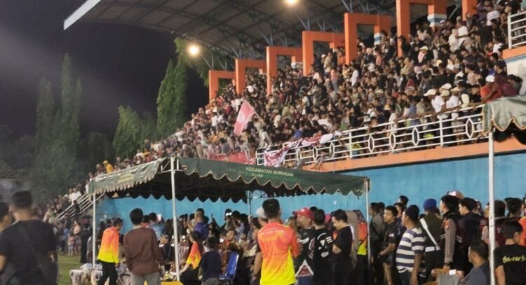 Ribuan Suporter Padati Stadion Sei Bilal, Annur FC Akhiri Dominasi Kaliber FC di Final Bupati Cup 2026
