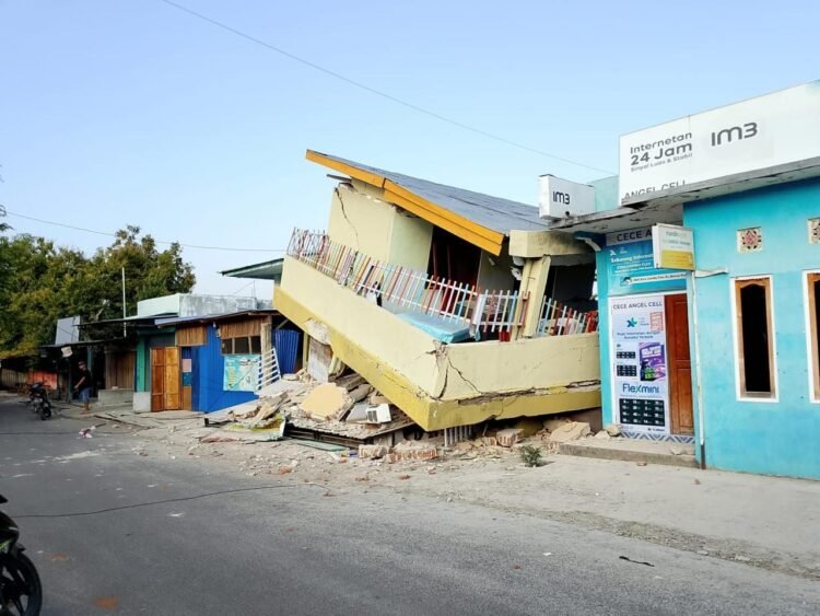 Pascagempa NTT, Ribuan Warga Bertahan di Pengungsian, BNPB Fokus Penuhi Kebutuhan Dasar