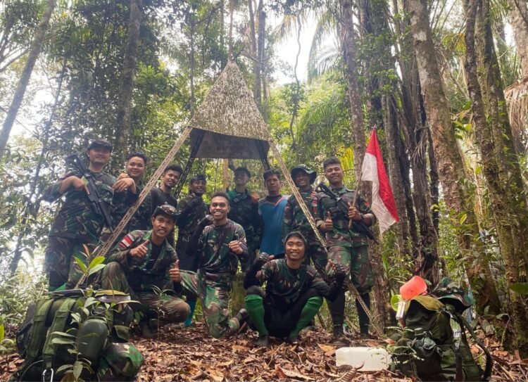 Menjaga Negeri, Merawat Alam, Satgas Pamtas dan BTNKM Perkuat Pengamanan Lumbis
