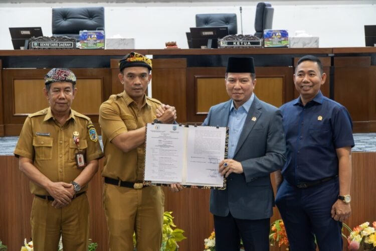DPRD dan Pemprov Kaltara Sepakati APBD Perubahan Rp2,463 Triliun