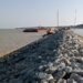 Pembangunan breakwater di kawasan pesisir Pulau Sebatik, membantu menahan gelombang dan mengurangi dampak abrasi. (Dok . Ozzy)